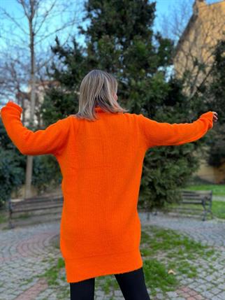 Turuncu Boğazlı Yumoş Tunik Kazak