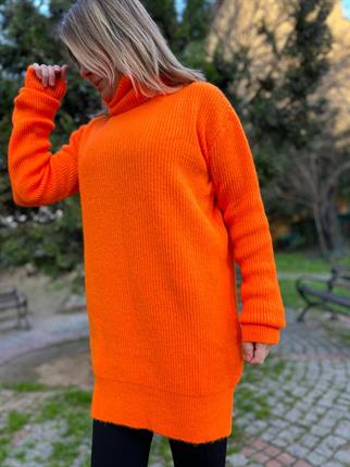 Turuncu Boğazlı Yumoş Tunik Kazak