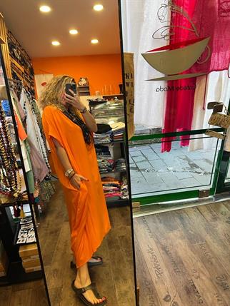 Turuncu Sırtı Pencereli Salaş Elbise