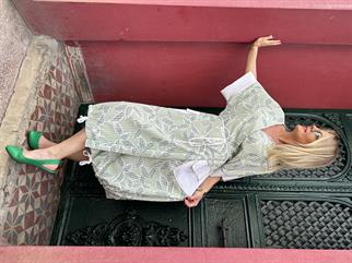 Yeşil Yapraklı Midi Boy Elbise