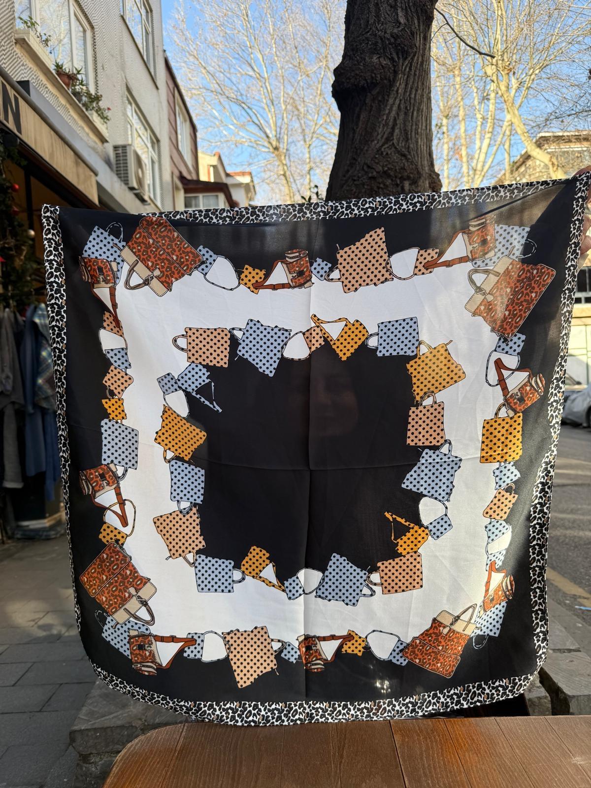 Çantalı Siyah Kare ZR İpek Saten Fular
