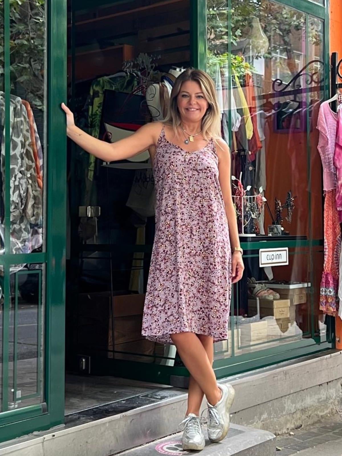 Çıtır Çiçekli Askılı Mürdüm Elbise