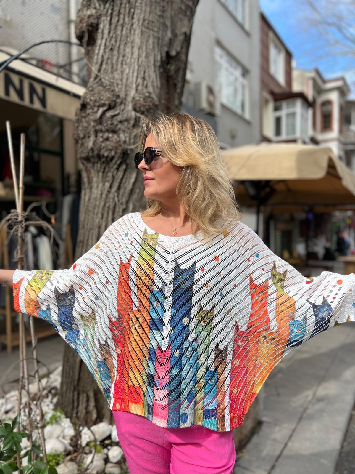 İthal V Yaka Ajurlu Kedi Desenli Merserize