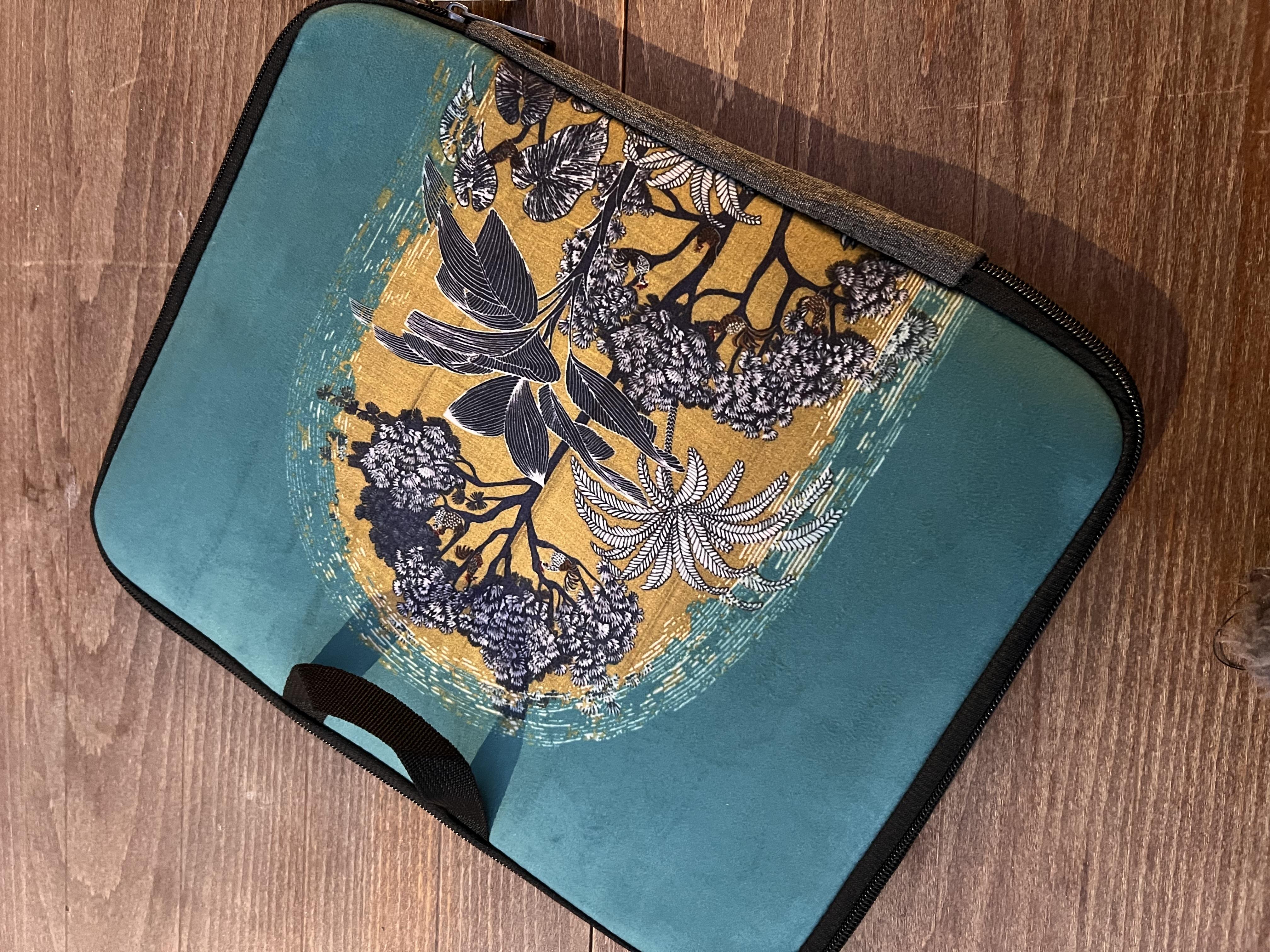 Turkuaz Ağaç Desenli Laptop Çantası