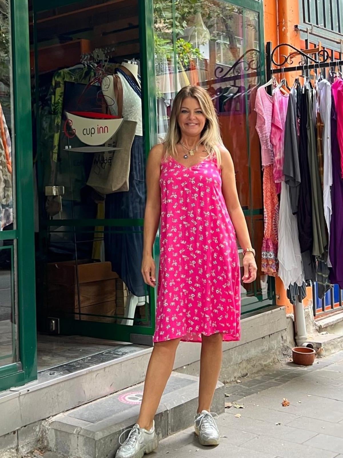 Çıtır Çiçekli Askılı Şeker Pembe Elbise