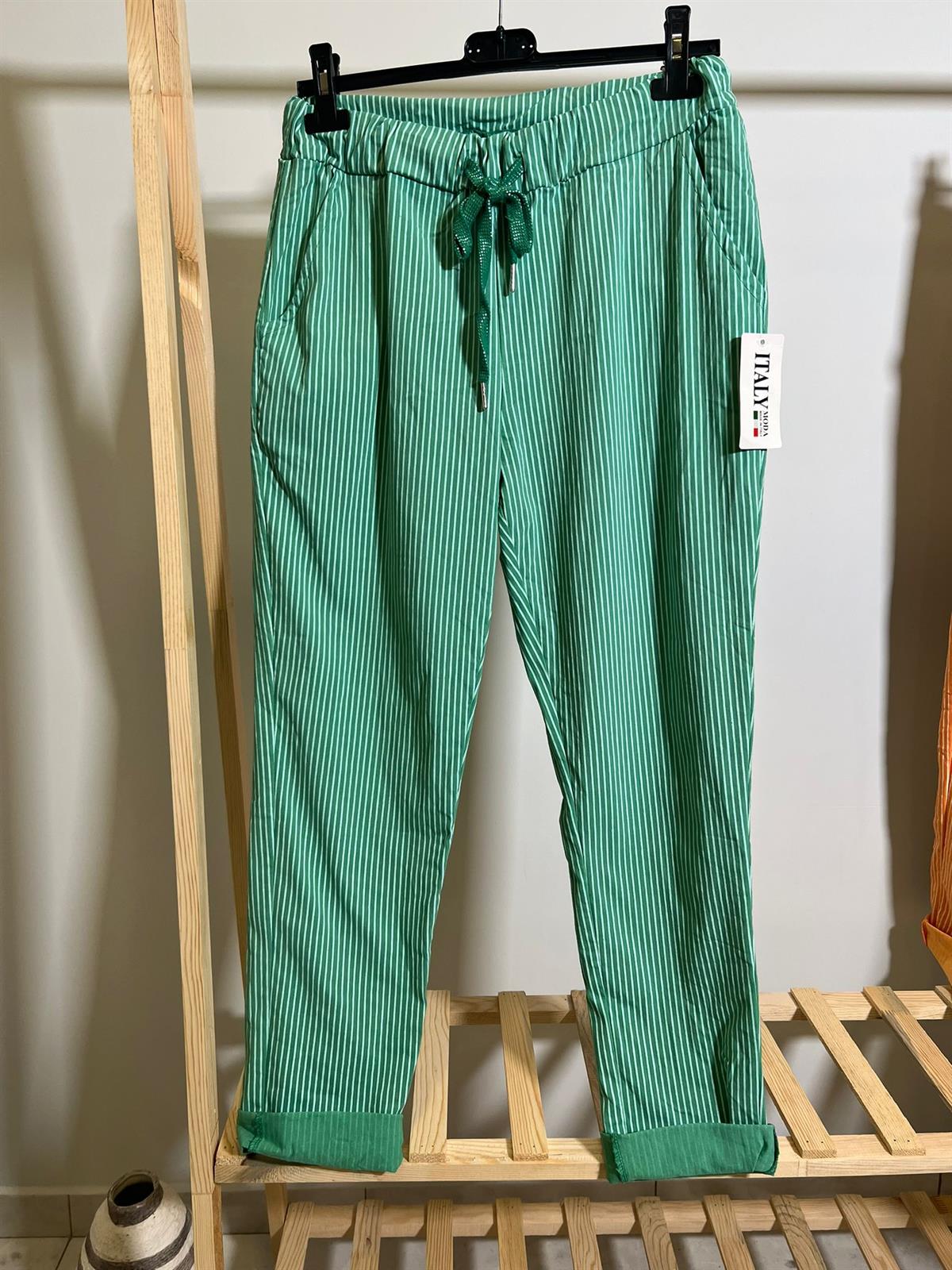 İnce Çizgili İthal Likralı Pantolon