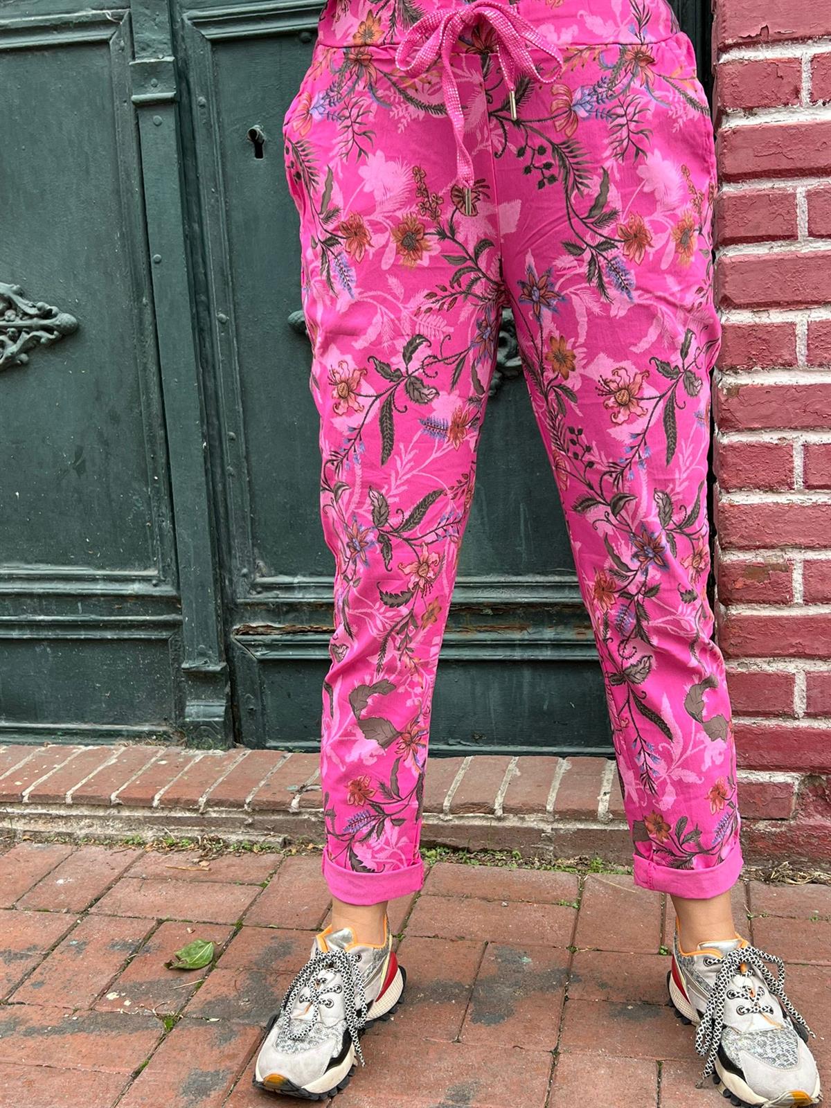 Şeker Pembe İthal Likralı Çiçek Desenli Pantolon