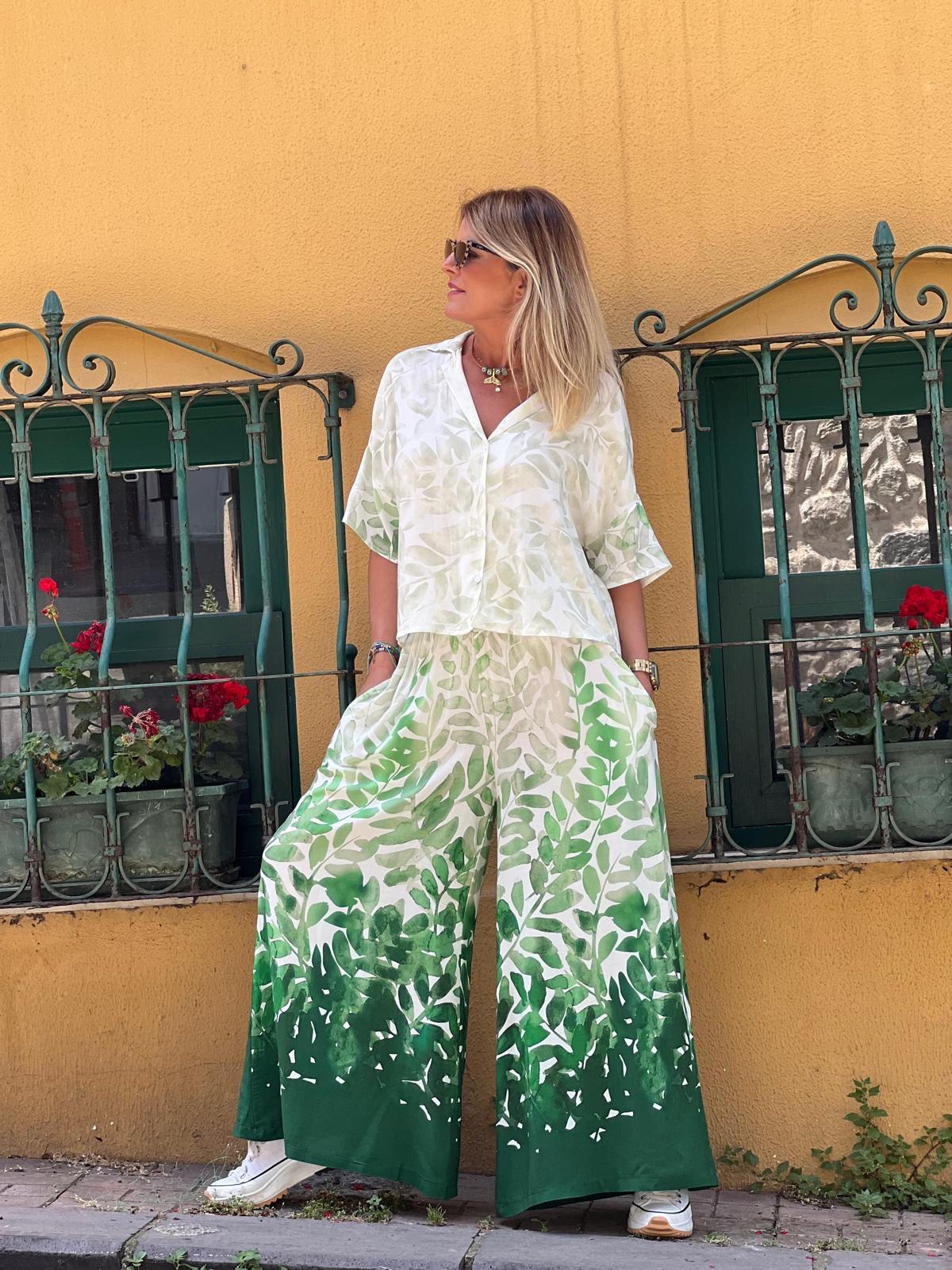 Yaprak Desenli Gömlek Pantolon Takım