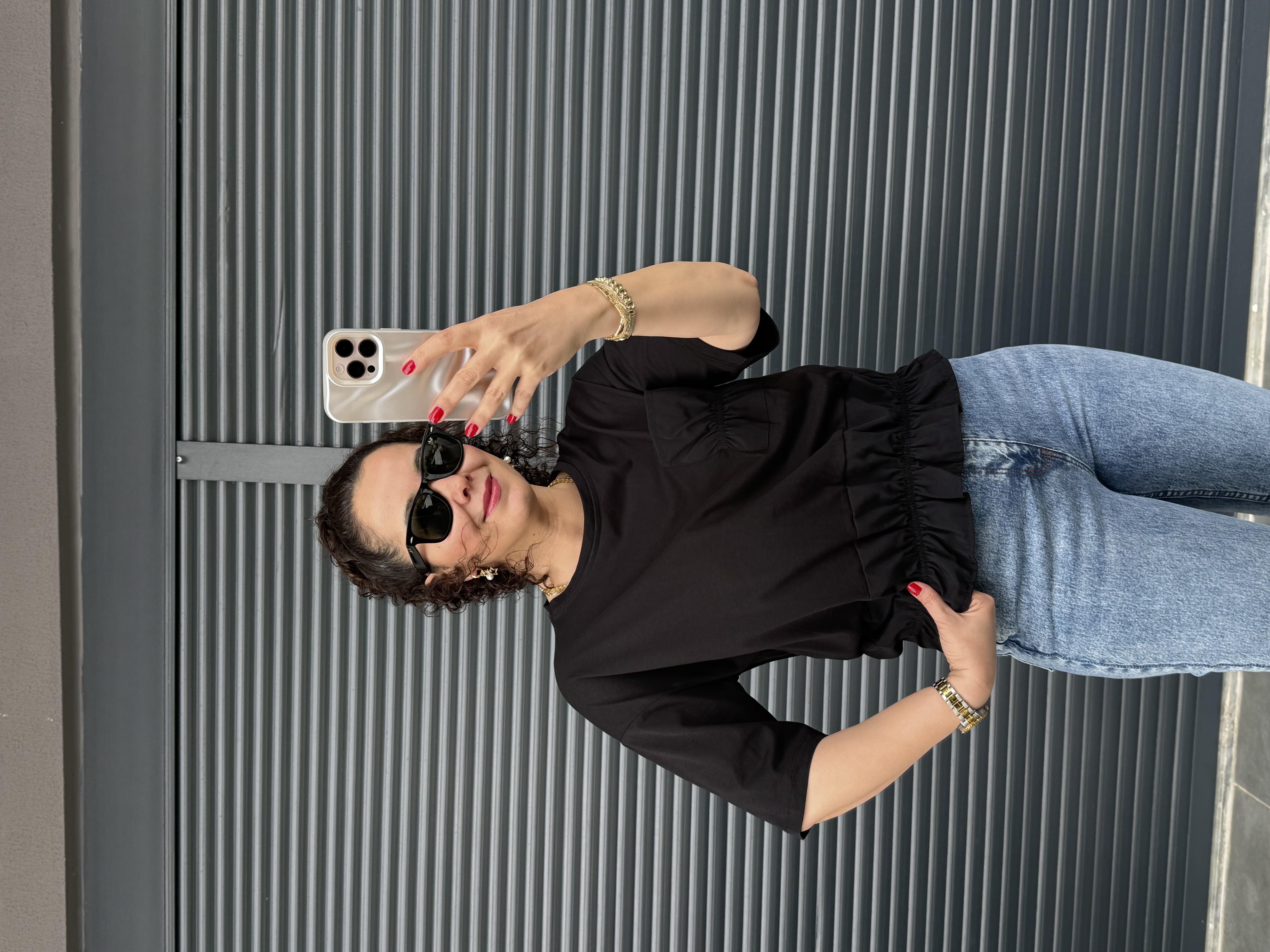 Cepli Büzgülü Tasarım T-shirt Siyah