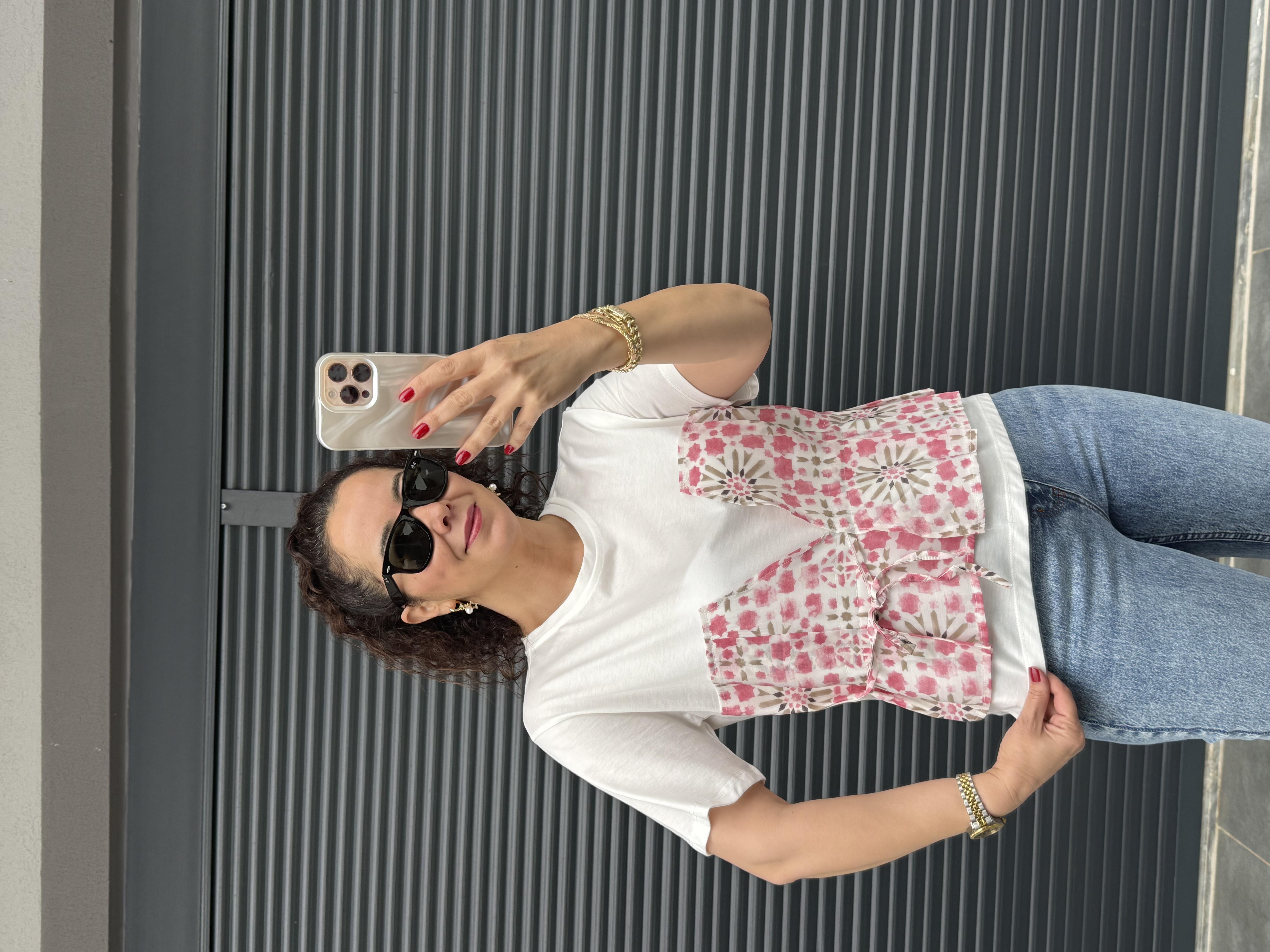 Etnik Desenli Tasarım T-shirt Pembe