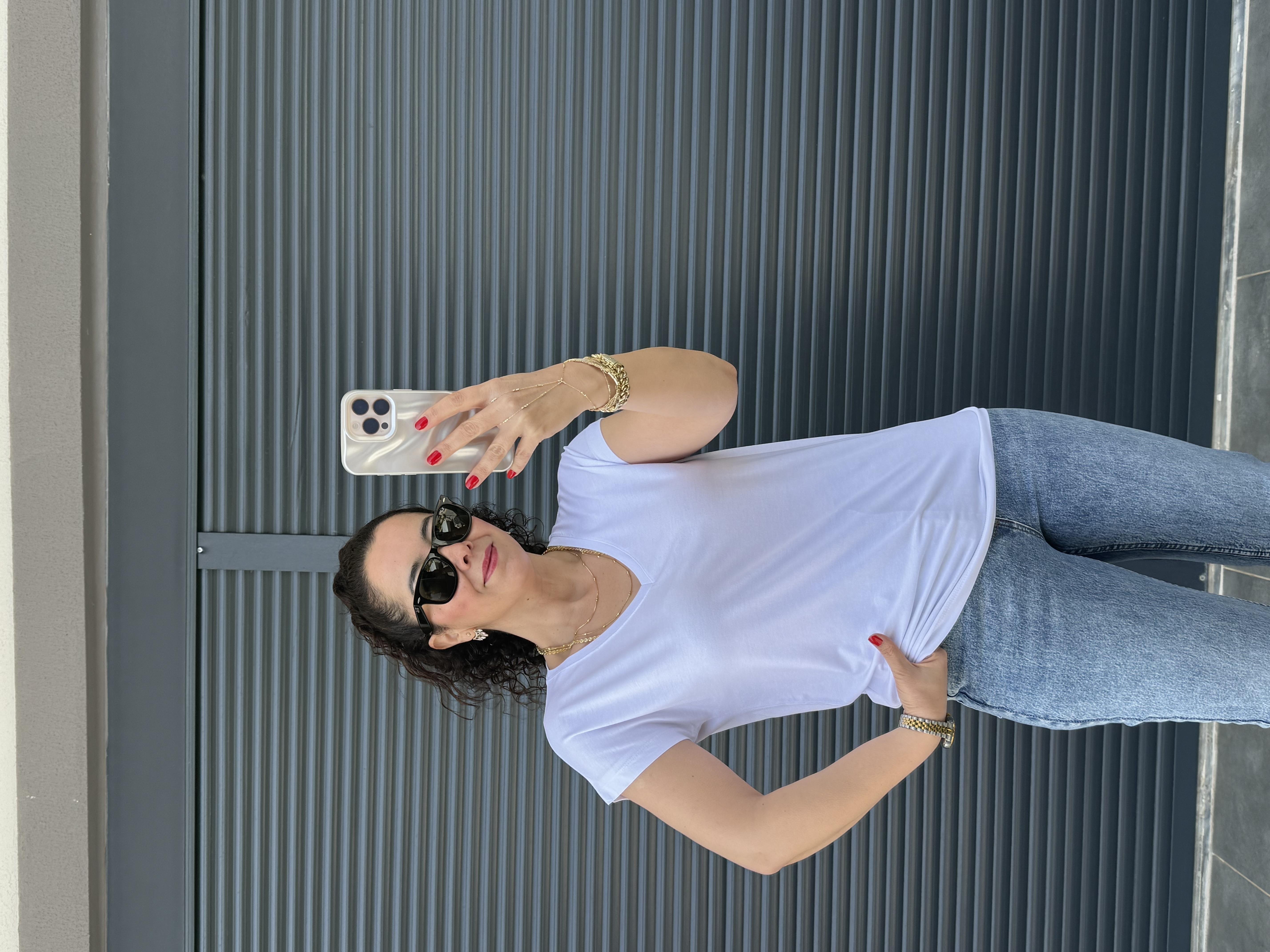 Modal Kumaş  V Yaka T-Shirt Beyaz