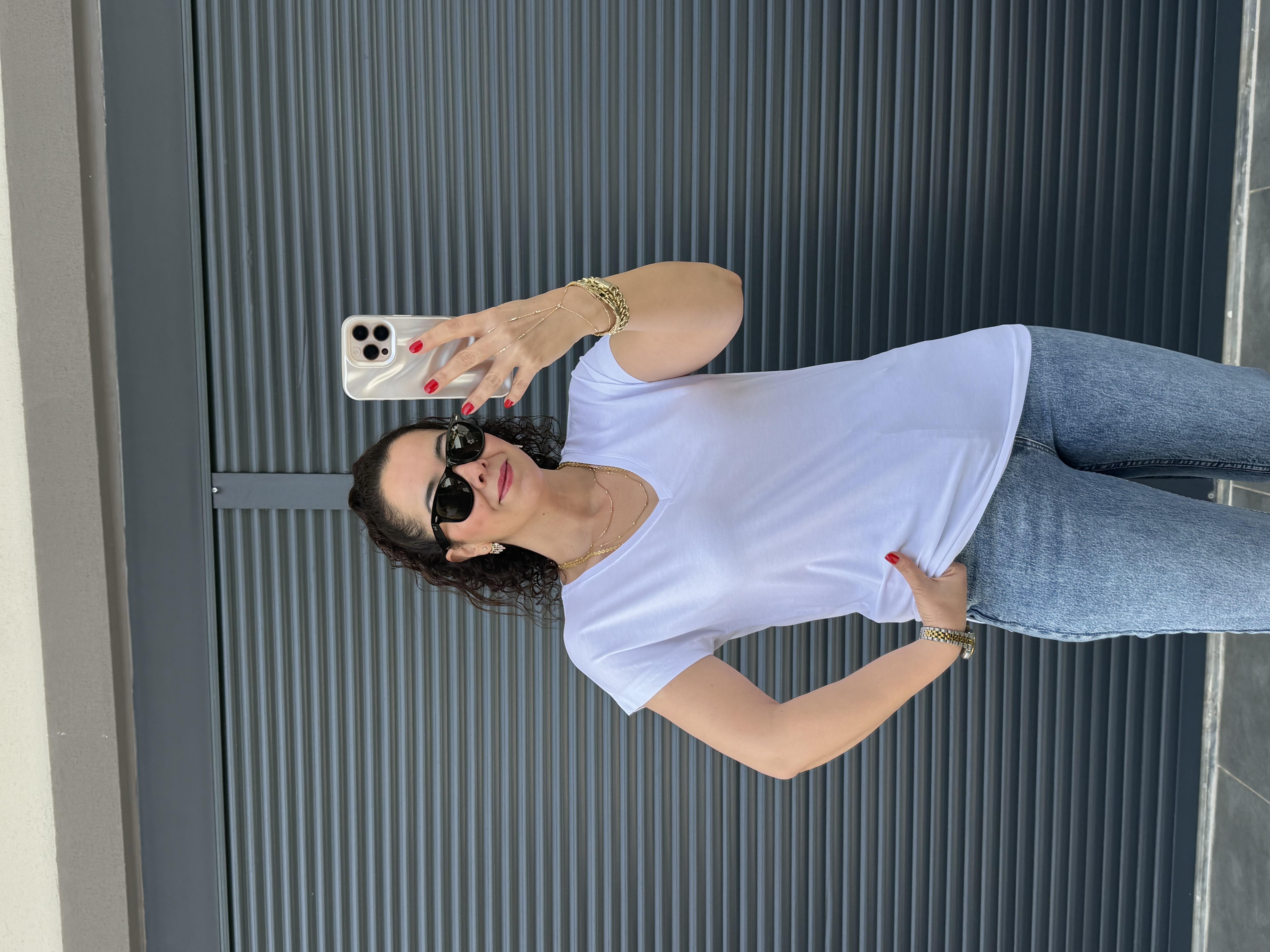 Modal Kumaş  V Yaka T-Shirt Beyaz