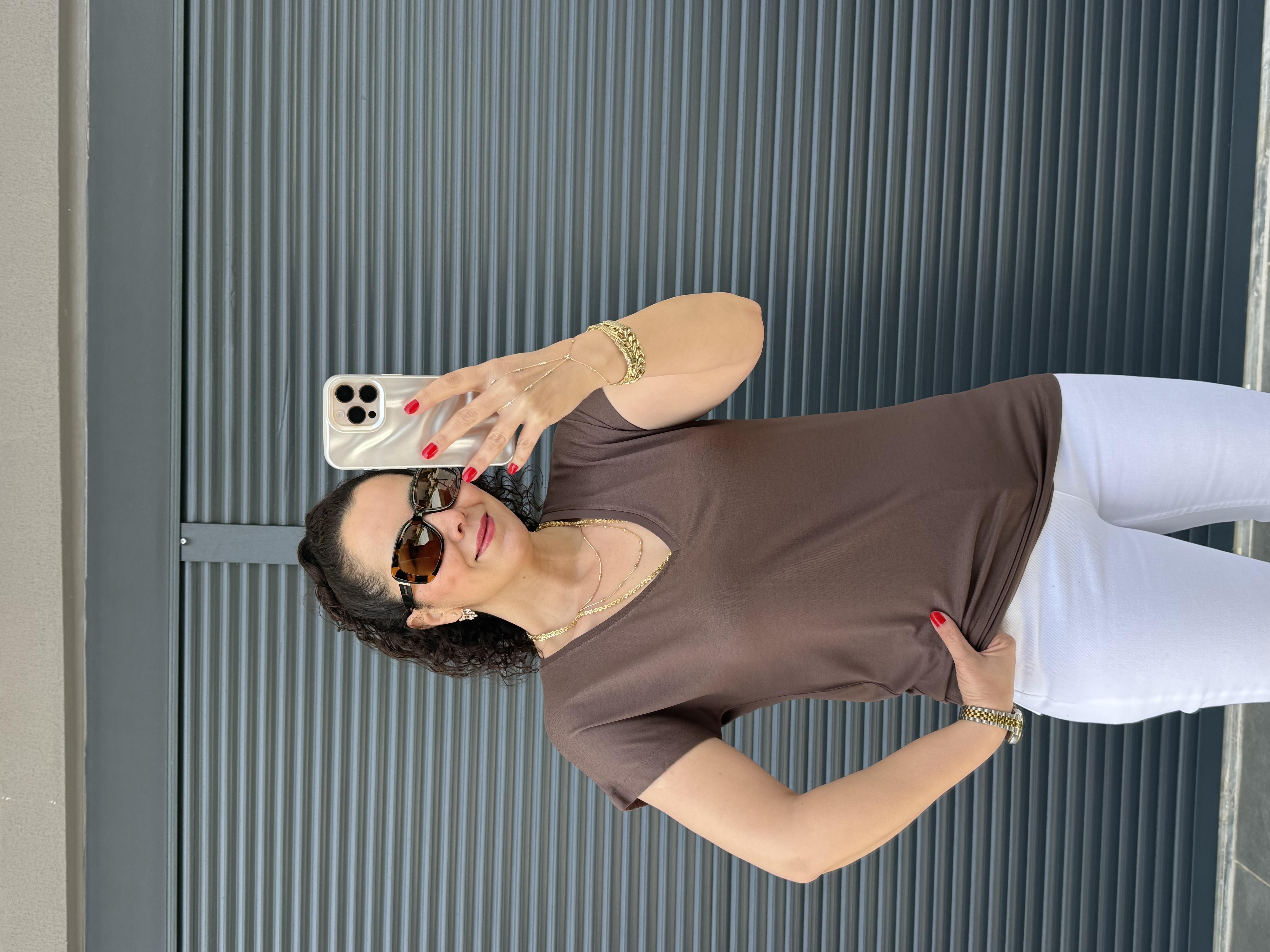 Modal Kumaş  V Yaka T-Shirt Kahverengi