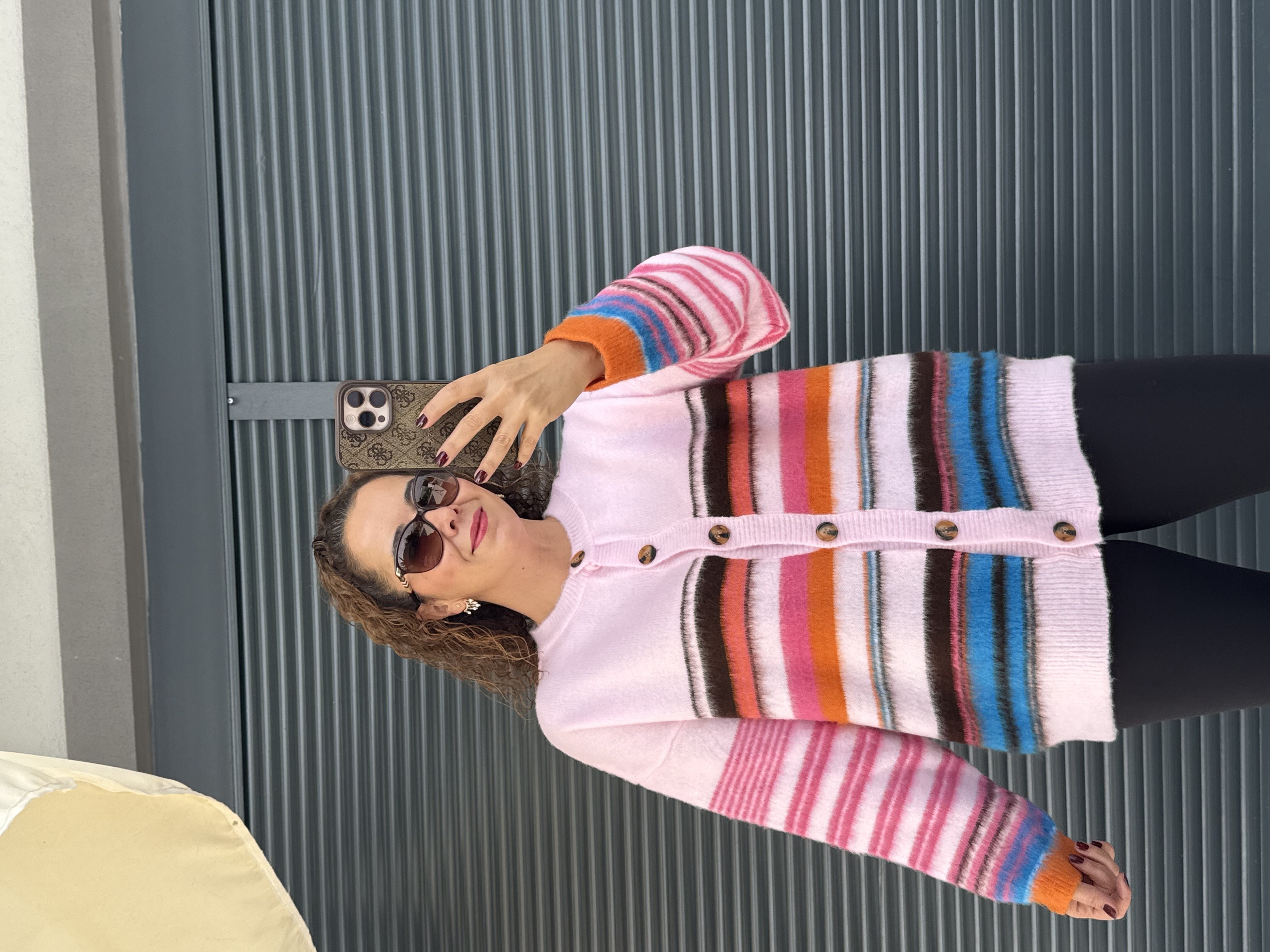 Pembe Çizgili Yumoş Hırka 