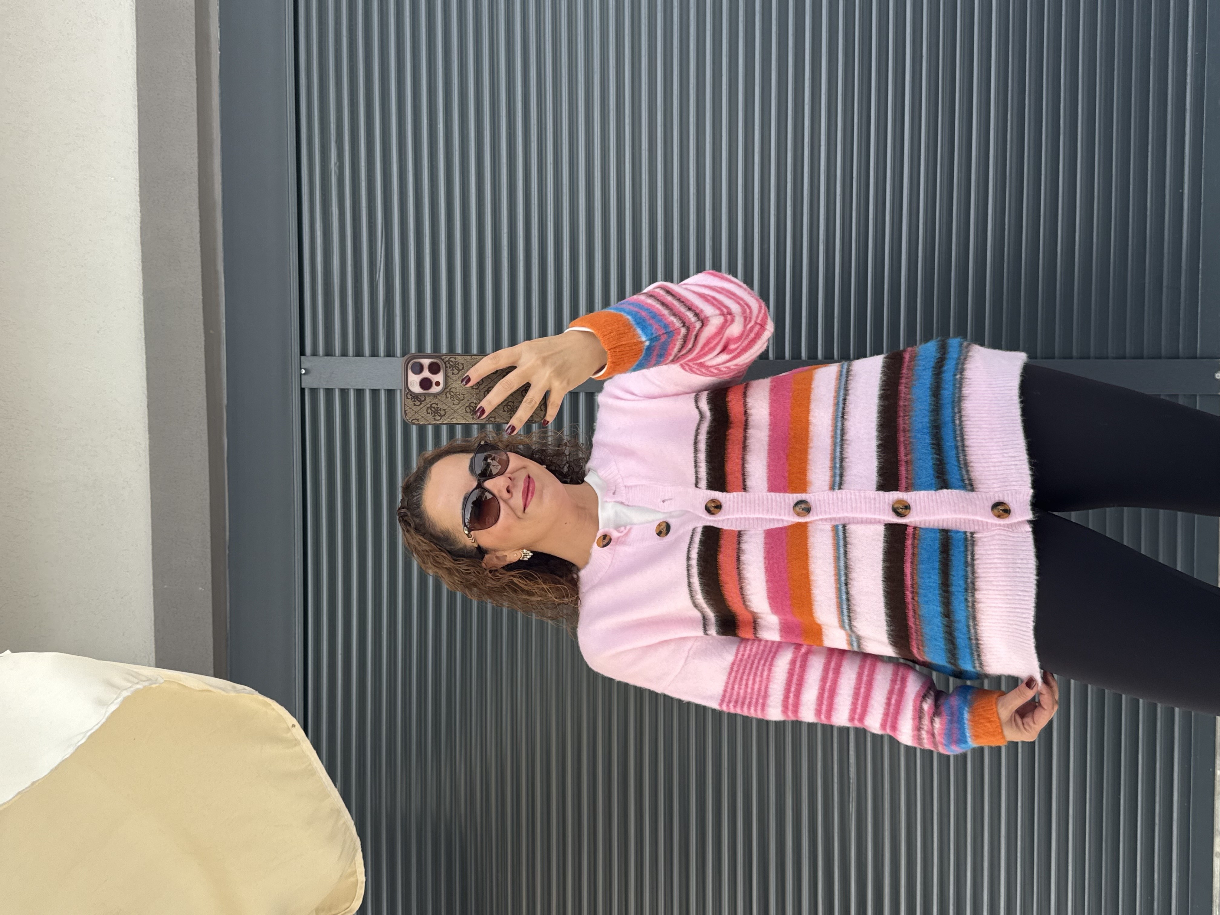 Pembe Çizgili Yumoş Hırka 