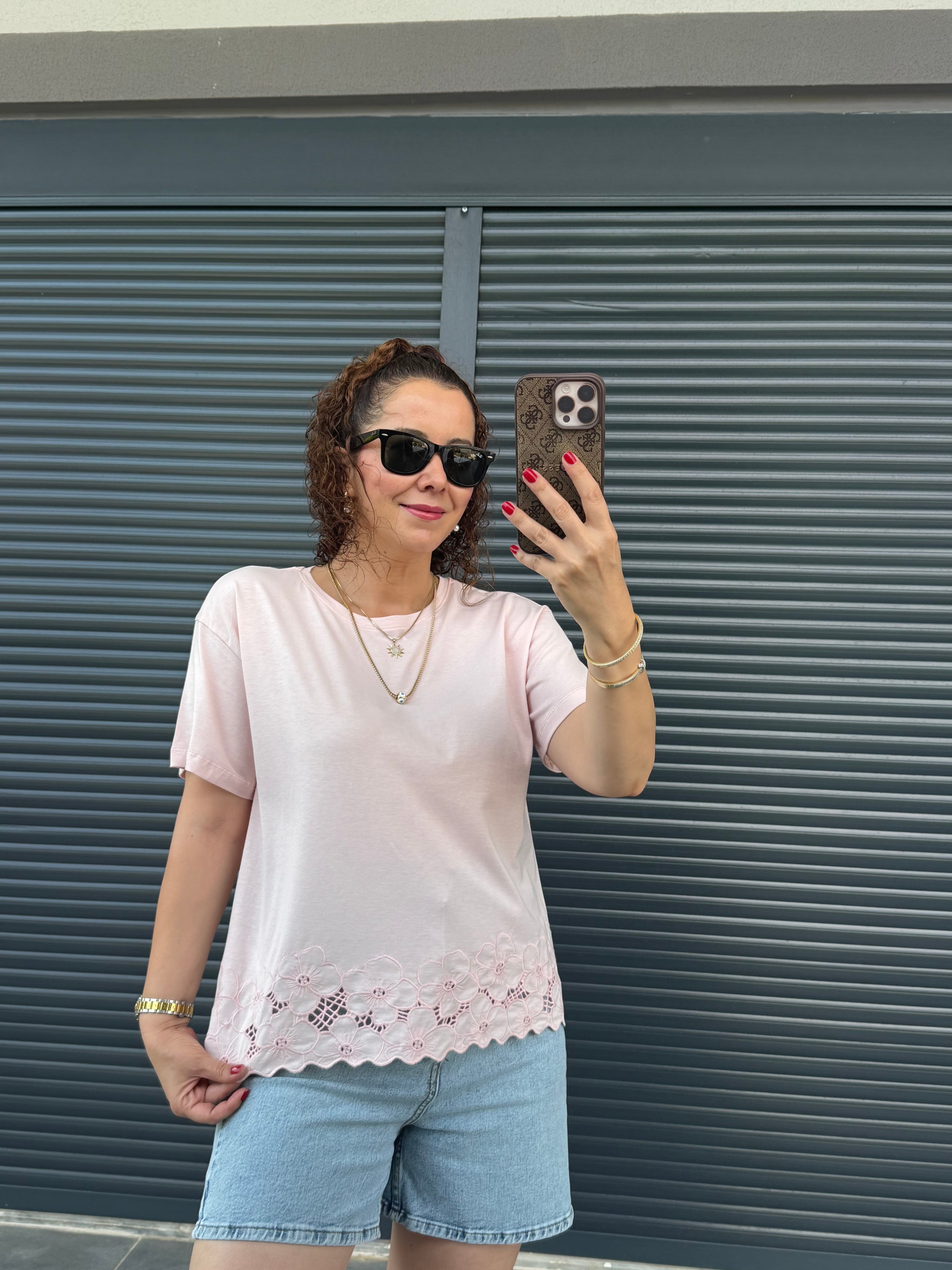 Premium Çiçek Güpür Detaylı T-shirt Pembe