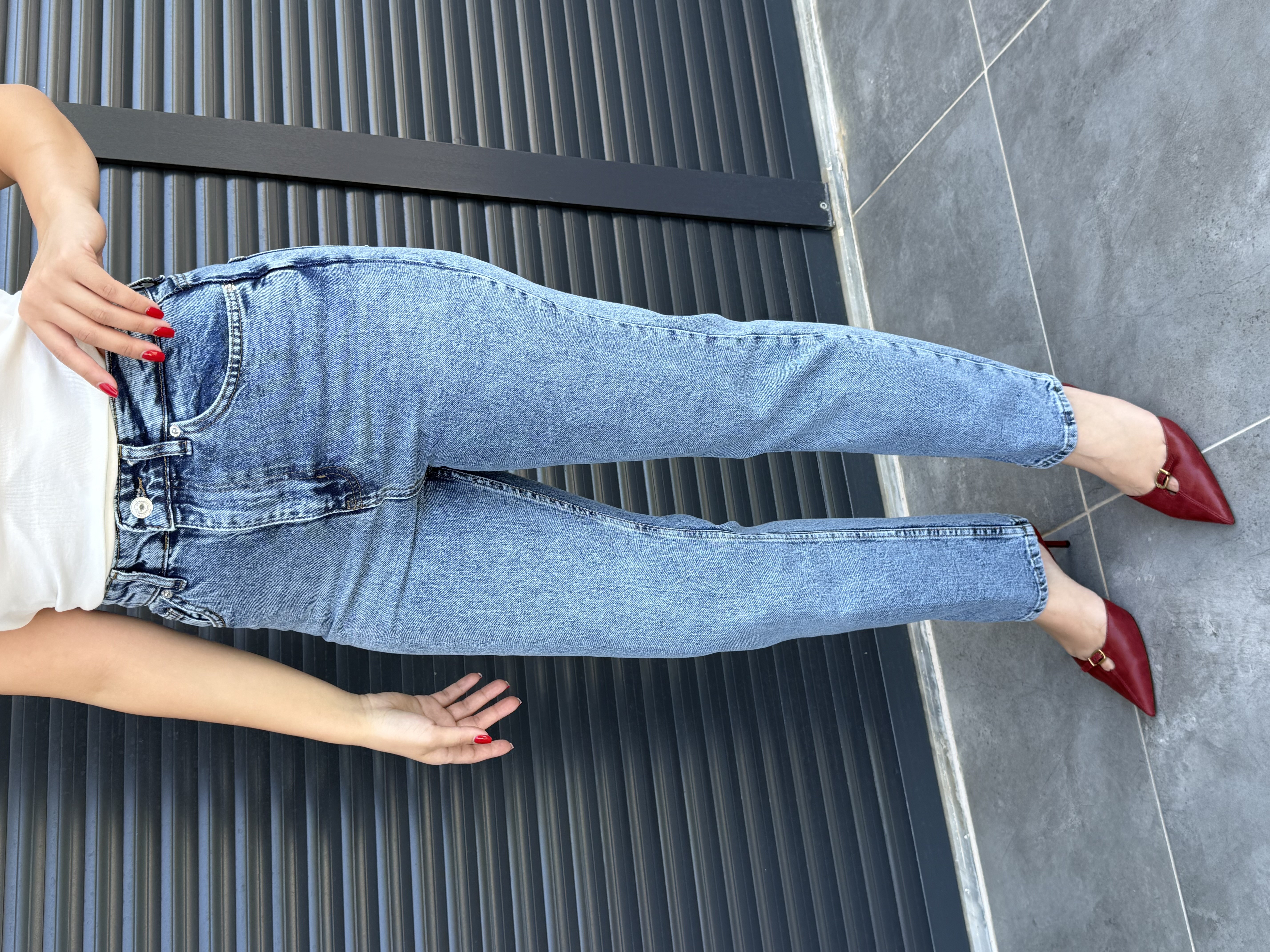 Premium Kalem Paça Toparlayıcı Boy Fit Jean Orta Mavi