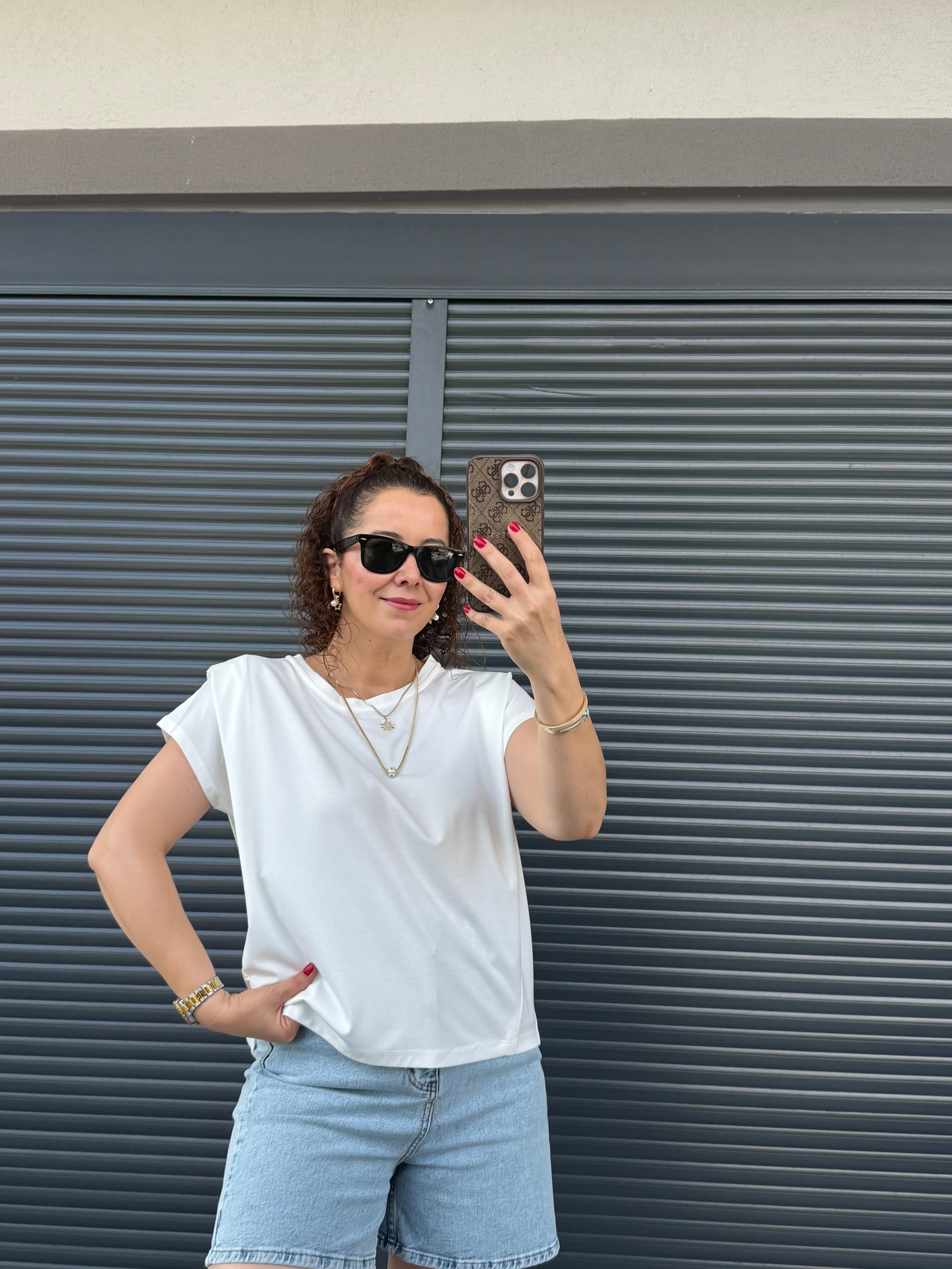 Premium Omuz Detaylı Tasarım T-shirt Ekru