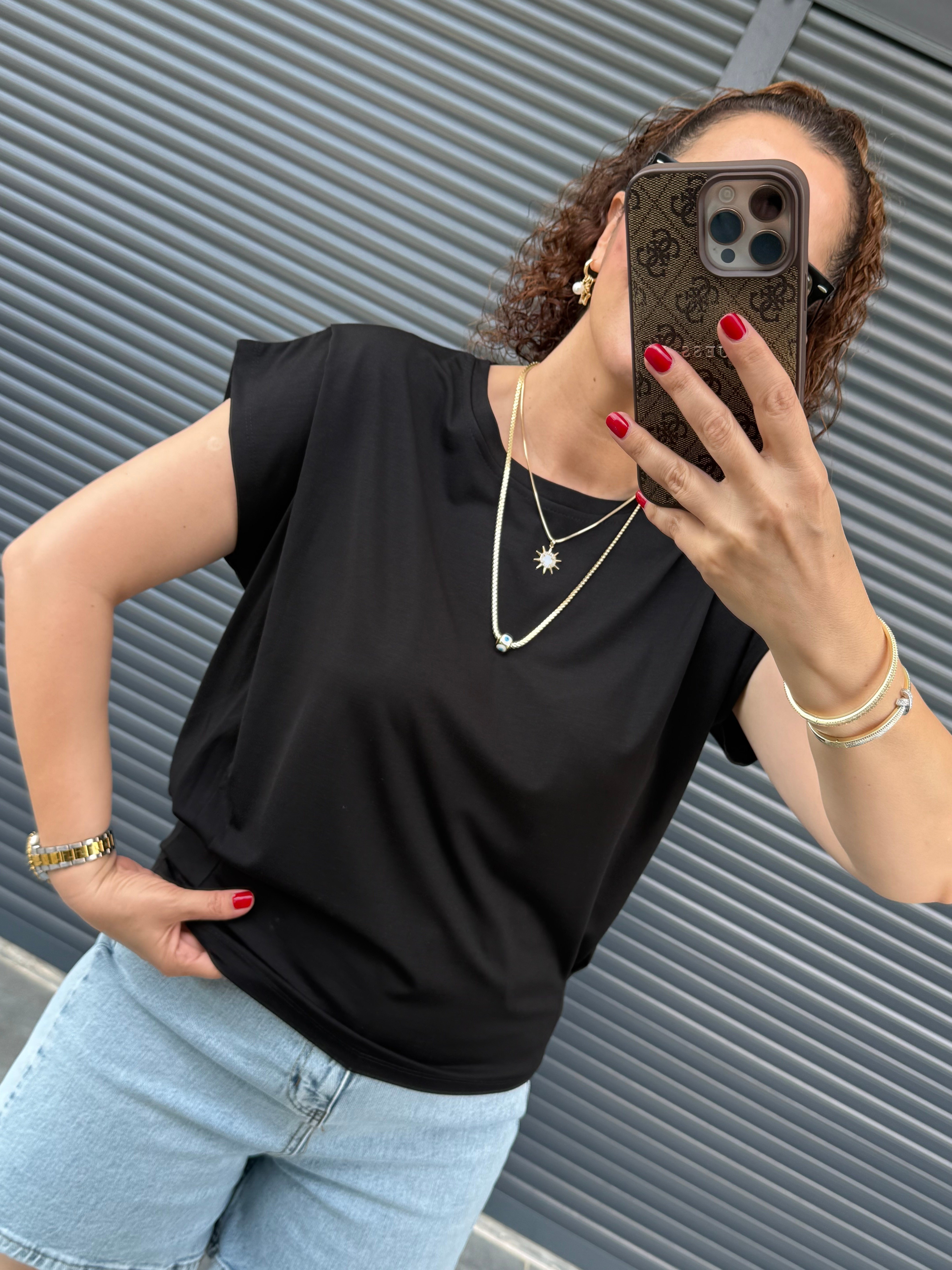 Premium Omuz Detaylı Tasarım T-shirt Siyah
