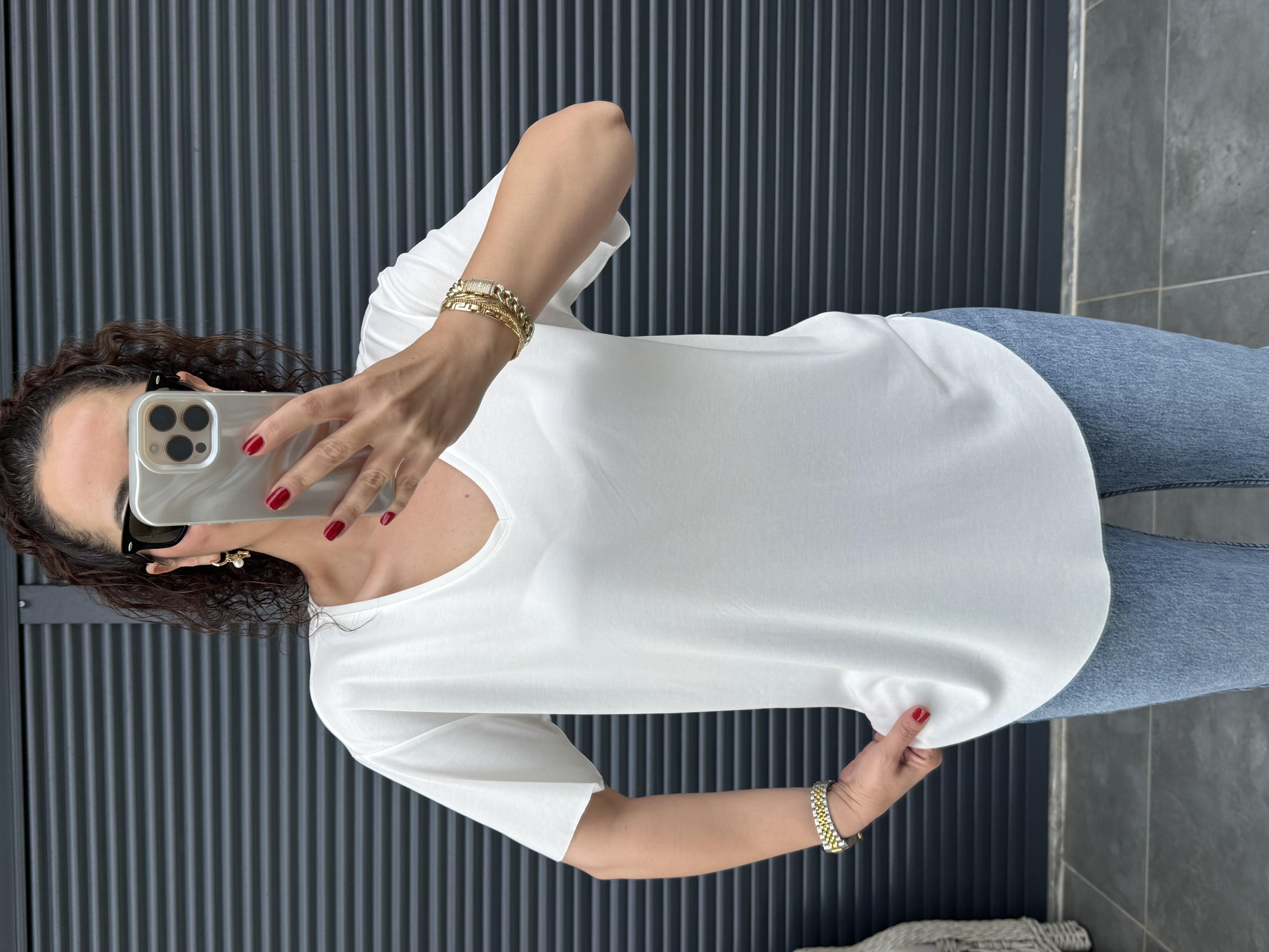 Premium V Yaka Salaş T-shirt Ekru
