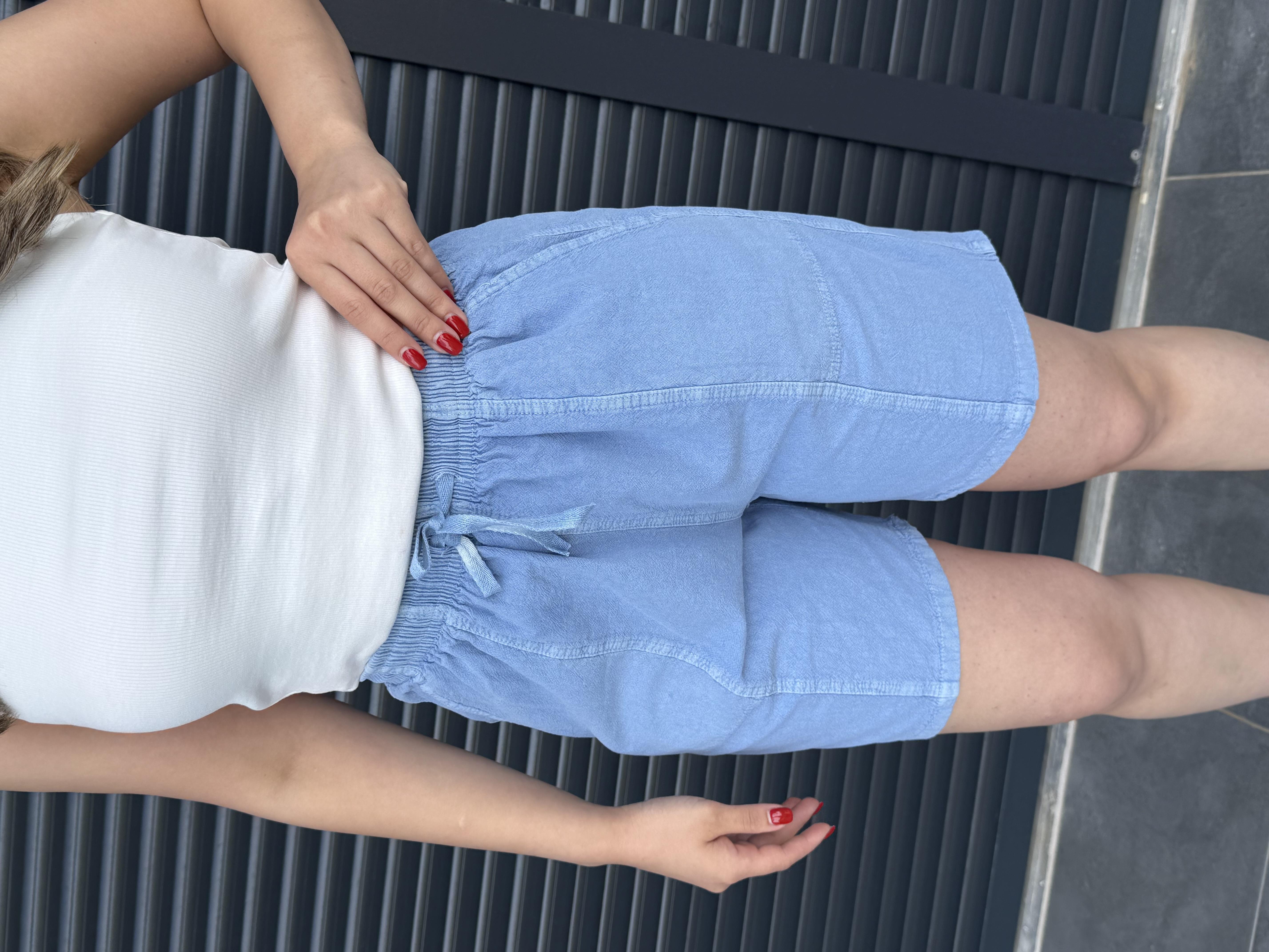 Şehir Boy Keten Yıkamalı Şort Mavi