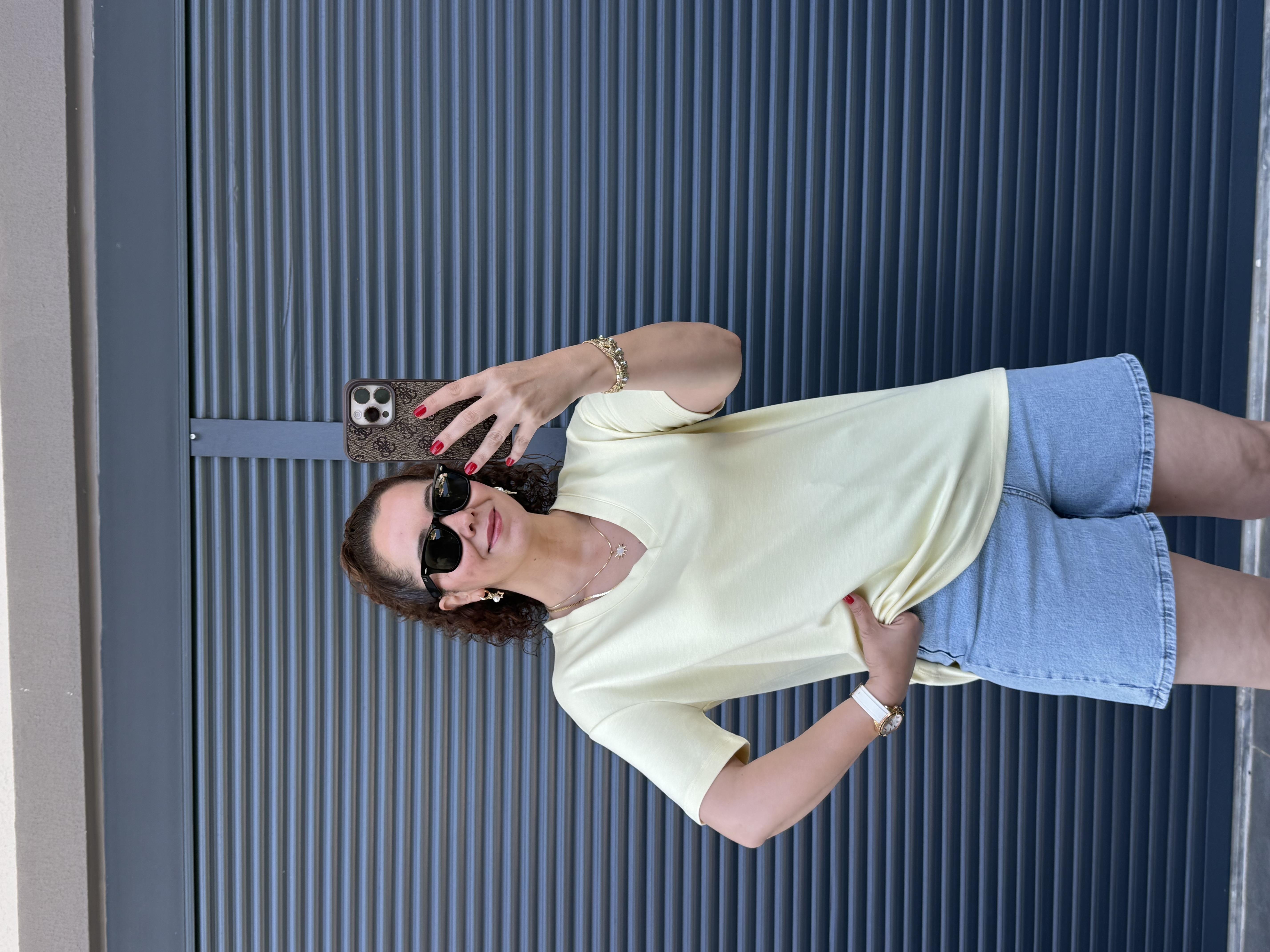 V Yaka Modal Kumaş T-shirt Sarı 