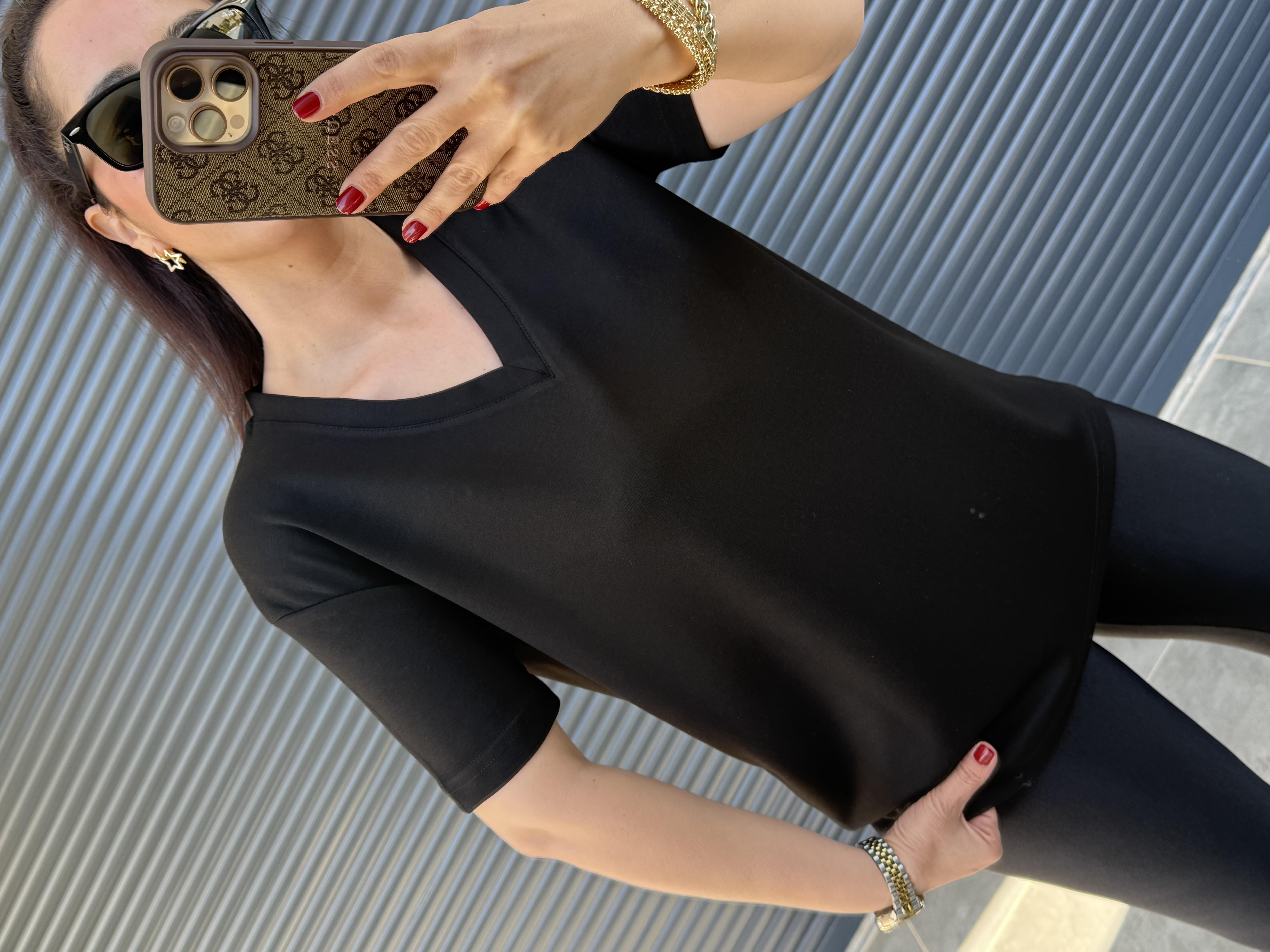 V Yaka Modal Kumaş T-shirt Siyah