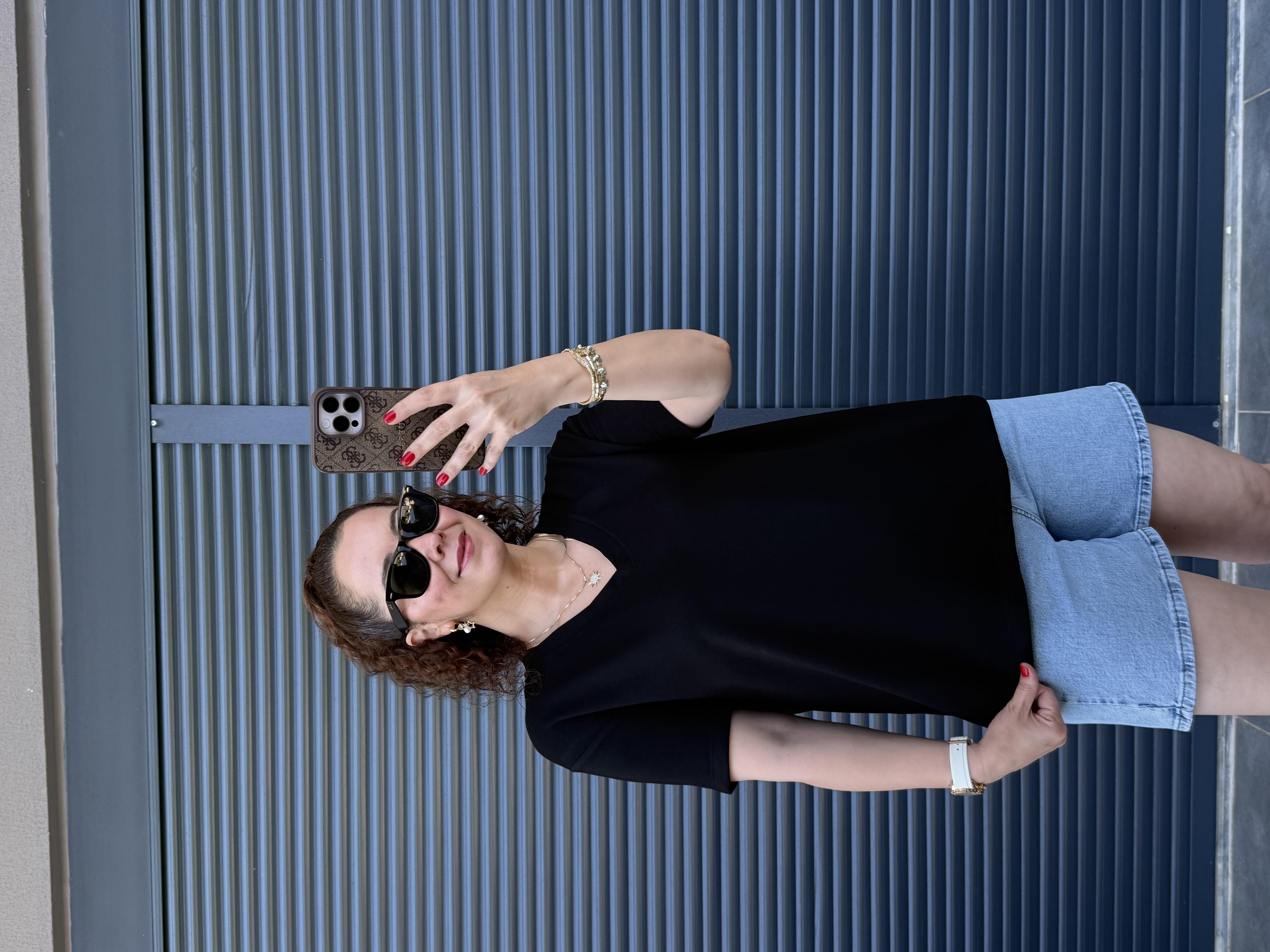 V Yaka Modal Kumaş T-shirt Siyah