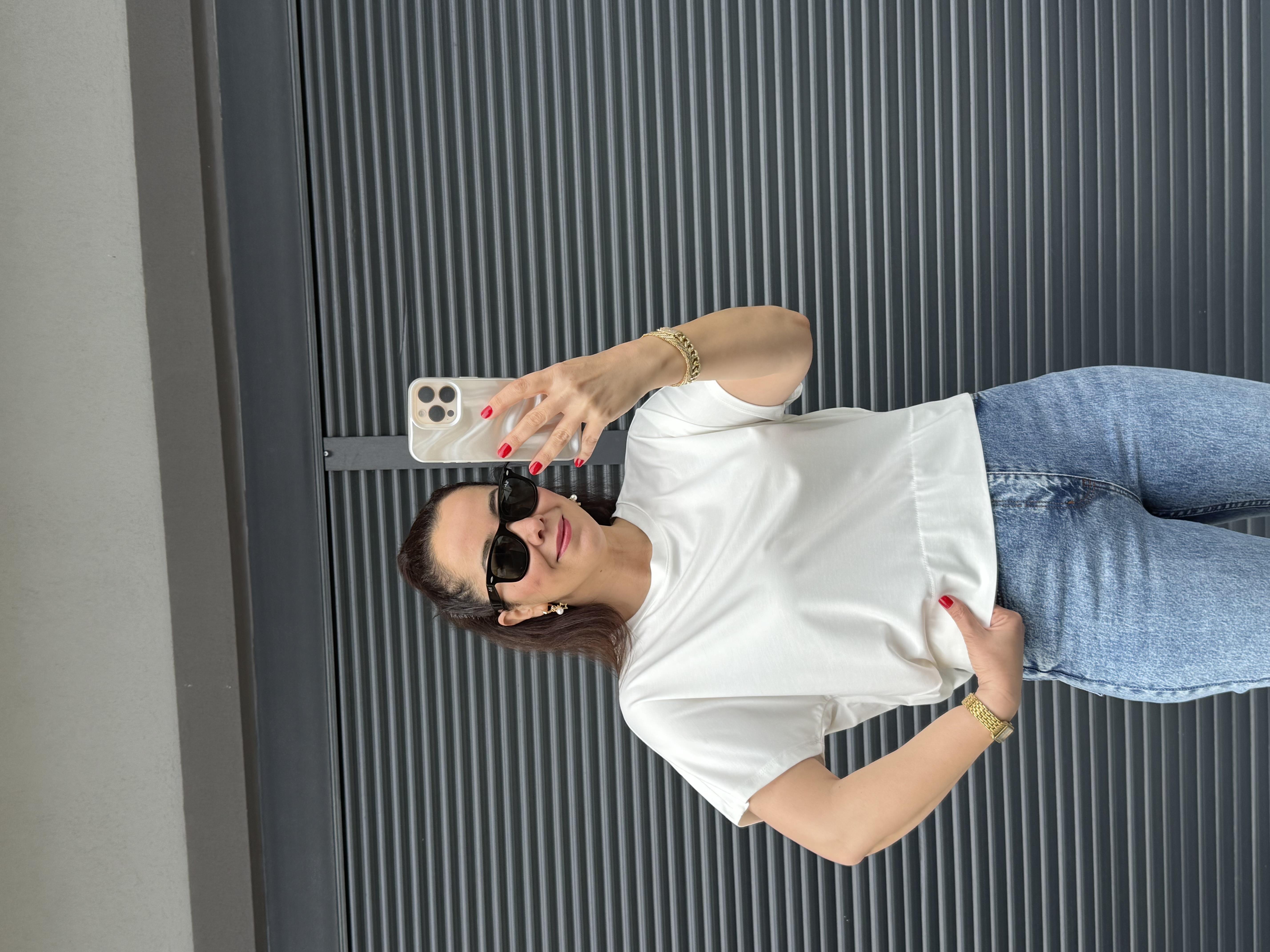 Yarasa Kol Arkası Çıtçıt Detaylı T-shirt Ekru