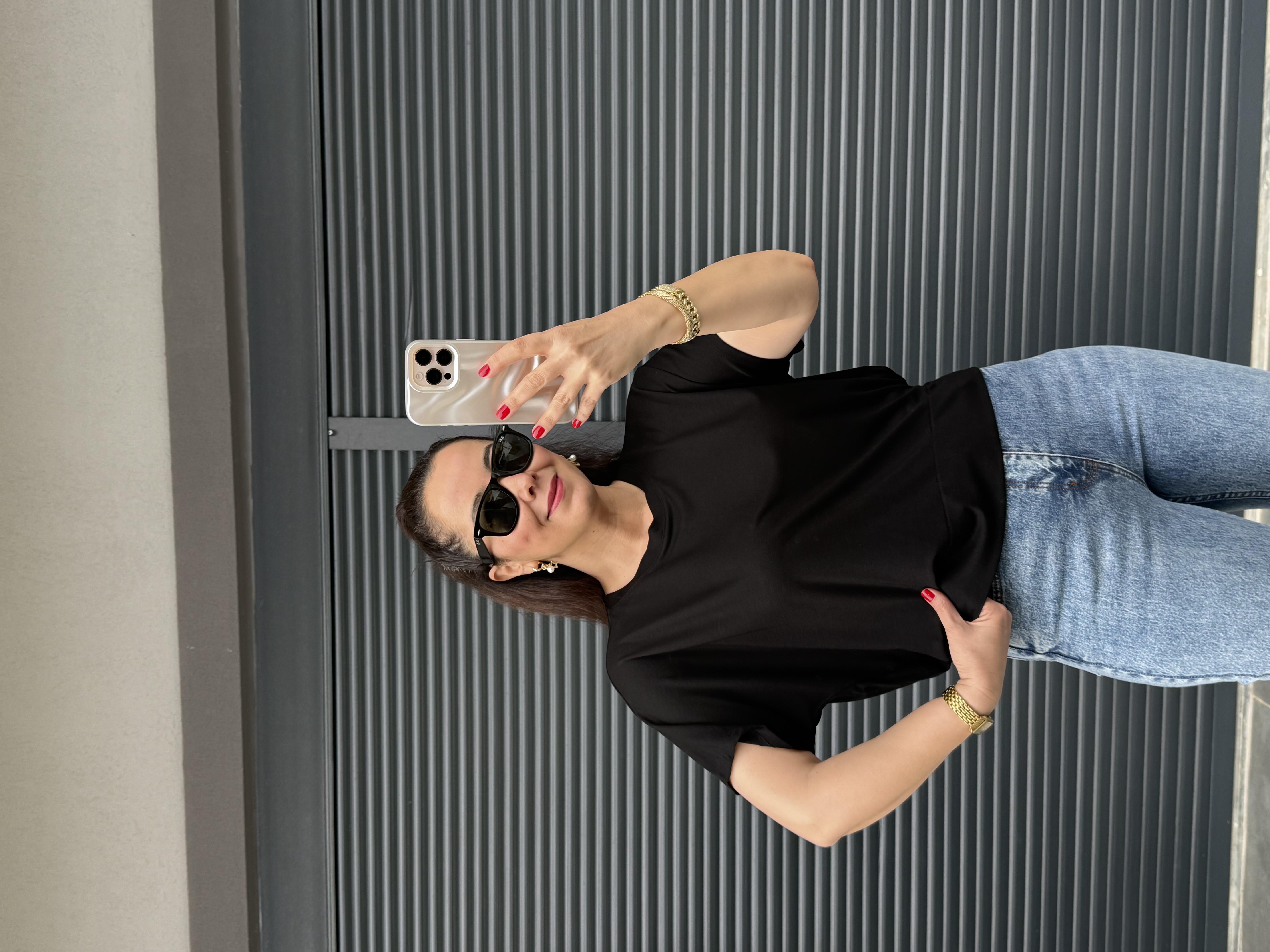 Yarasa Kol Arkası Çıtçıt Detaylı T-shirt Siyah