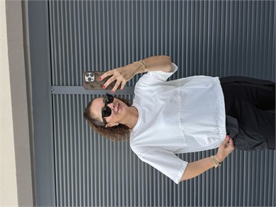 Arkası Düğme Detaylı Cepli T-Shirt Beyaz
