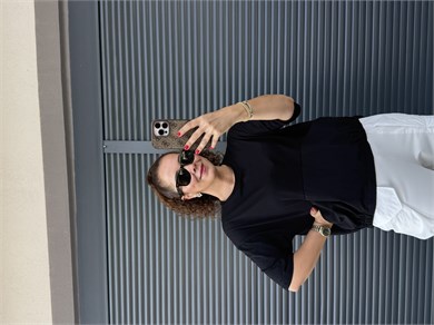 Arkası Düğme Detaylı Cepli T-Shirt Siyah