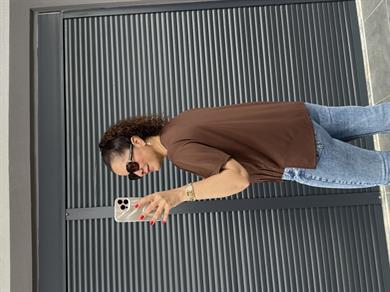 Biye Detaylı Tasarı T-shirt Kahverengi