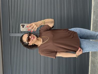 Biye Detaylı Tasarı T-shirt Kahverengi