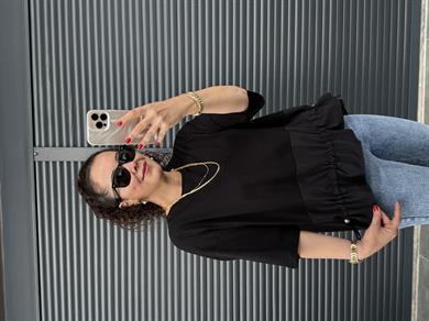 Büzgü Detaylı Tasarım T-shirt Siyah