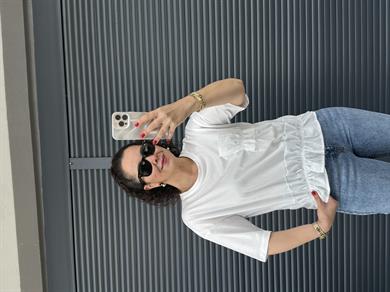 Cepli Büzgülü Tasarım T-shirt Beyaz