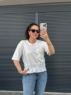 Cepli Büzgülü Tasarım T-shirt Beyaz