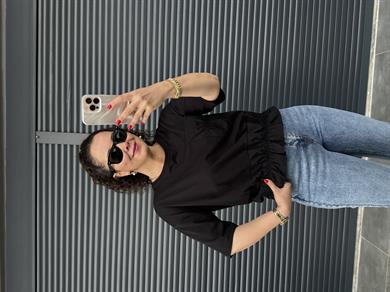 Cepli Büzgülü Tasarım T-shirt Siyah