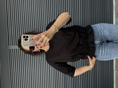 Cepli Büzgülü Tasarım T-shirt Siyah