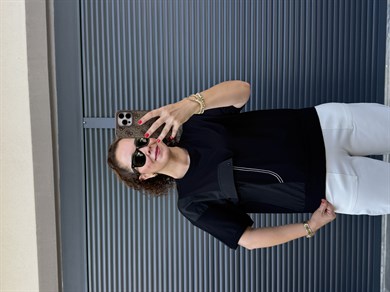 Cepli Şerit Detaylı T-Shirt Siyah