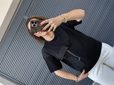 Cepli Şerit Detaylı T-Shirt Siyah