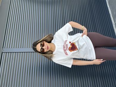Çilekli Ekmek Baskılı T-shirt Beyaz