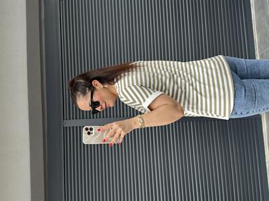 Çizgili Yırtmaç Detaylı İthal T-shirt Haki