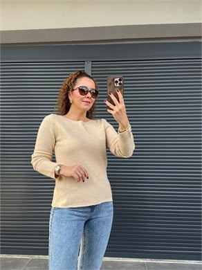 Dilvin Kayık Yaka Simli Pullu Triko Kazak Bej