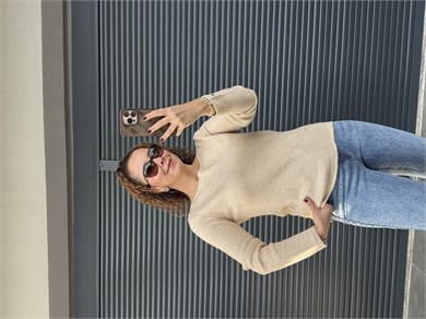 Dilvin Kayık Yaka Simli Pullu Triko Kazak Bej
