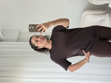 Dilvin Önü Dikiş Detaylı T-Shirt Acı Kahve