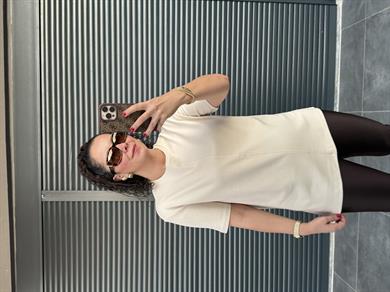 Dilvin Önü Dikiş Detaylı T-Shirt Taş