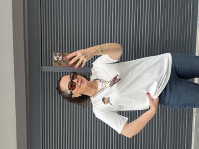 Fularlı Basıc T-shirt Beyaz