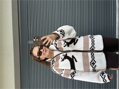 Geyik Temalı Fermuarlı Polar Sweat 