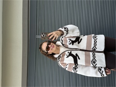 Geyik Temalı Fermuarlı Polar Sweat 